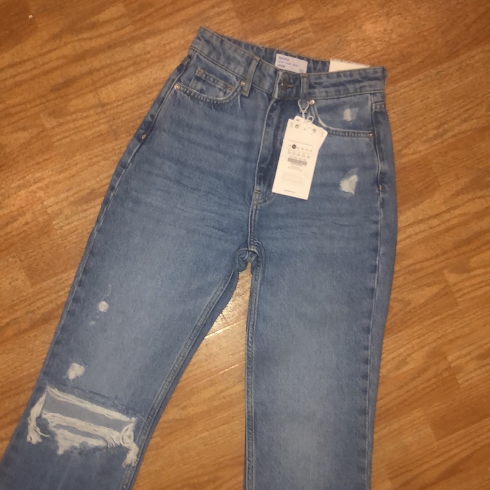 New! Ripped flare jeans - Picture 7 of 8